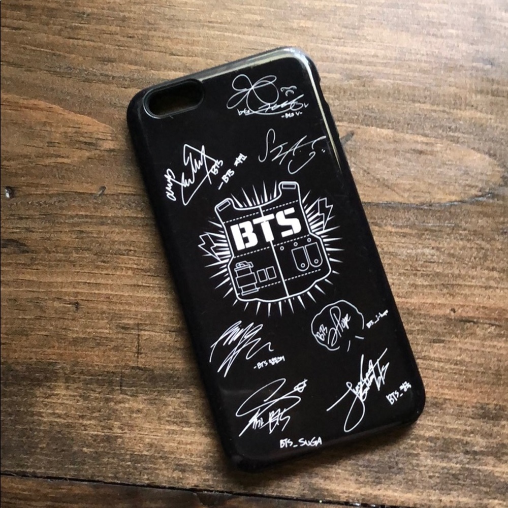 Bts Signatures IPhone 6/7S case.